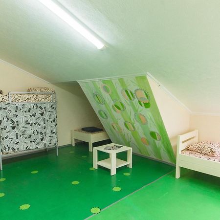 Lucky Hostel на Крещатике Киев Экстерьер фото