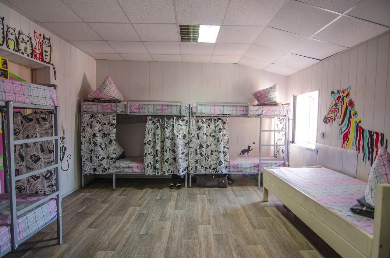 Lucky Hostel на Крещатике Киев Экстерьер фото