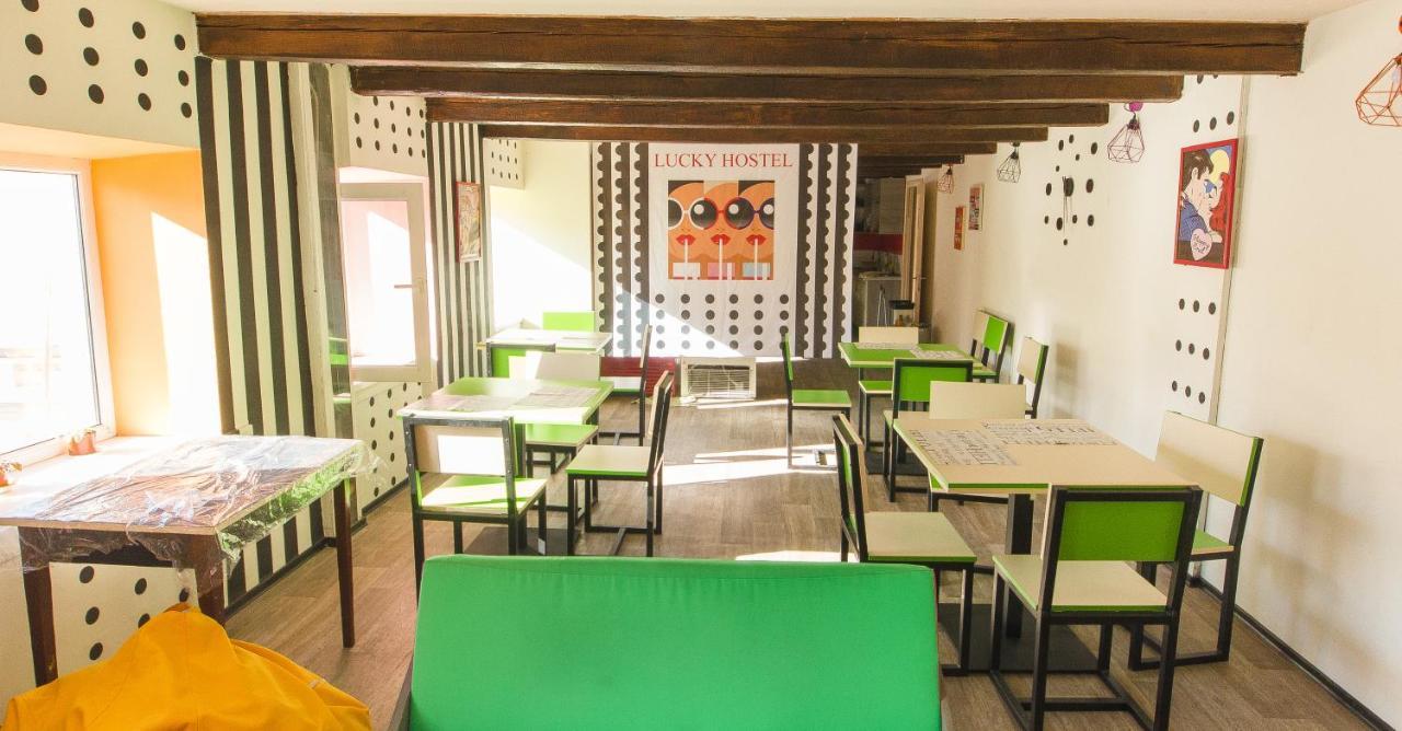 Lucky Hostel на Крещатике Киев Экстерьер фото
