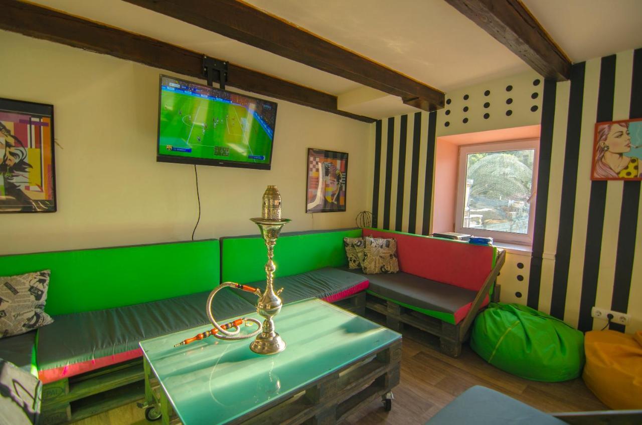 Lucky Hostel на Крещатике Киев Экстерьер фото