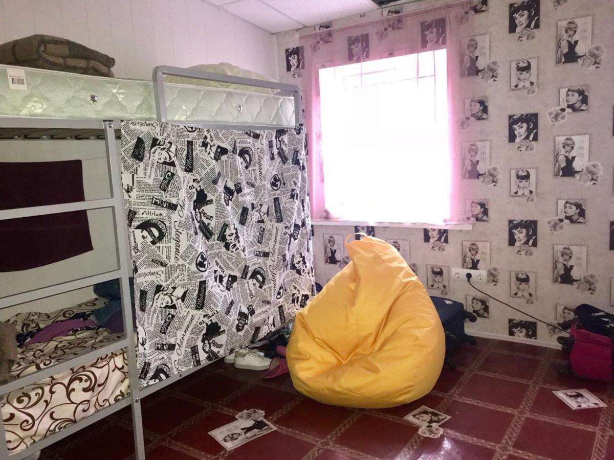 Lucky Hostel на Крещатике Киев Экстерьер фото