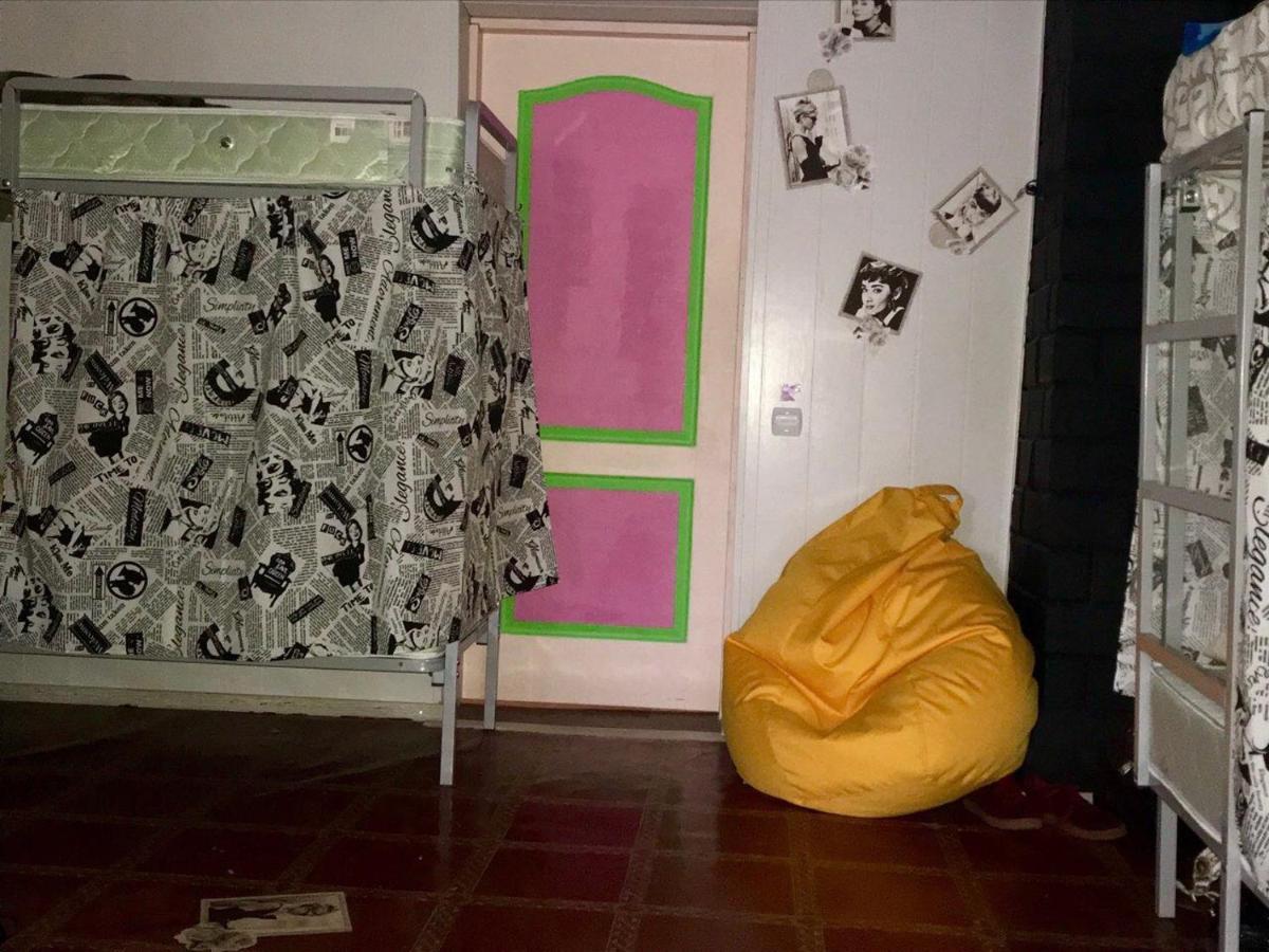 Lucky Hostel на Крещатике Киев Экстерьер фото