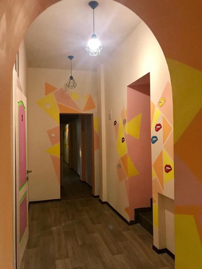 Lucky Hostel на Крещатике Киев Экстерьер фото