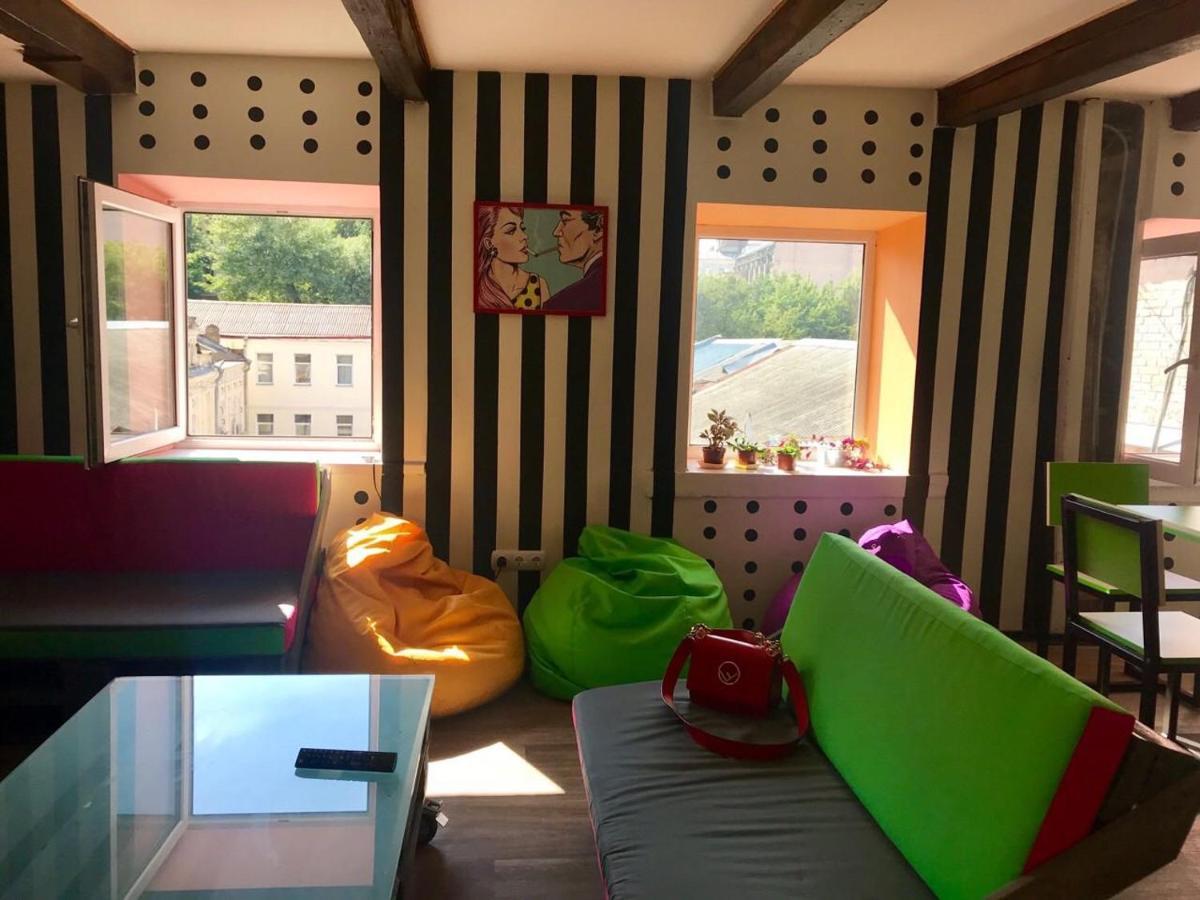 Lucky Hostel на Крещатике Киев Экстерьер фото