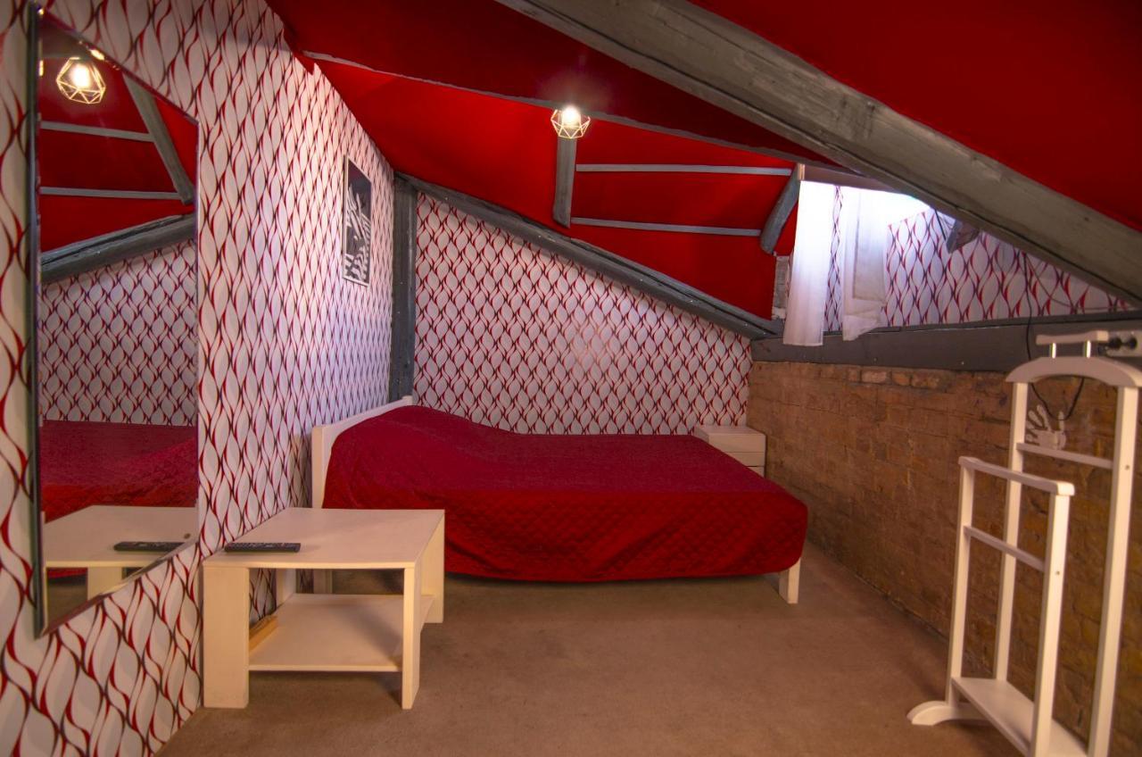 Lucky Hostel на Крещатике Киев Экстерьер фото